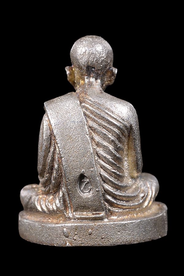 รูปเหมือน หลวงปู่ทิม พิมพ์เล็ก เนื้อเงิน รุ่นโสฬส ปี2533 - 2