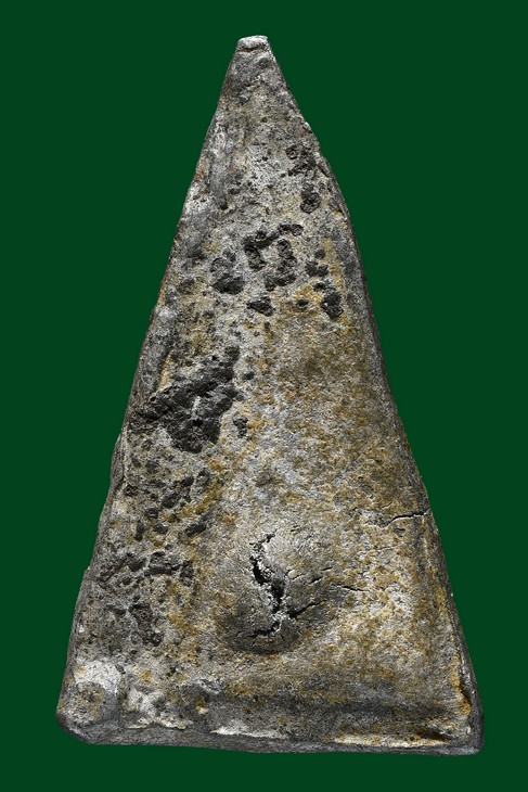 พระพิจิตร ข้างเม็ด เนื้อชินเงิน กรุวัดเขาพนมเพลิง สุโขทัย - 2