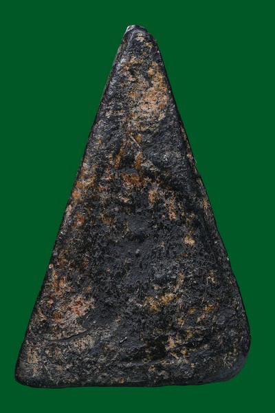 พระนางกำแพง กรุวัดป่ามืด กำแพงเพชร - 2