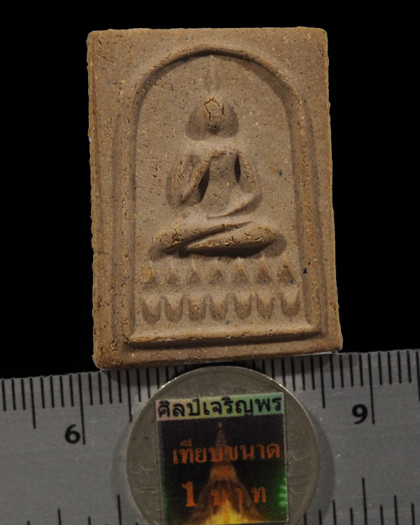 พระสมเด็จพุทธกวัก เนื้อผง เก่าๆ สภาพสวย ใส่ตลับใช้มาเดิม พระบ้าน องค์นี้ยังไม่ทราบที่ แต่พอมีข้อมู - 3