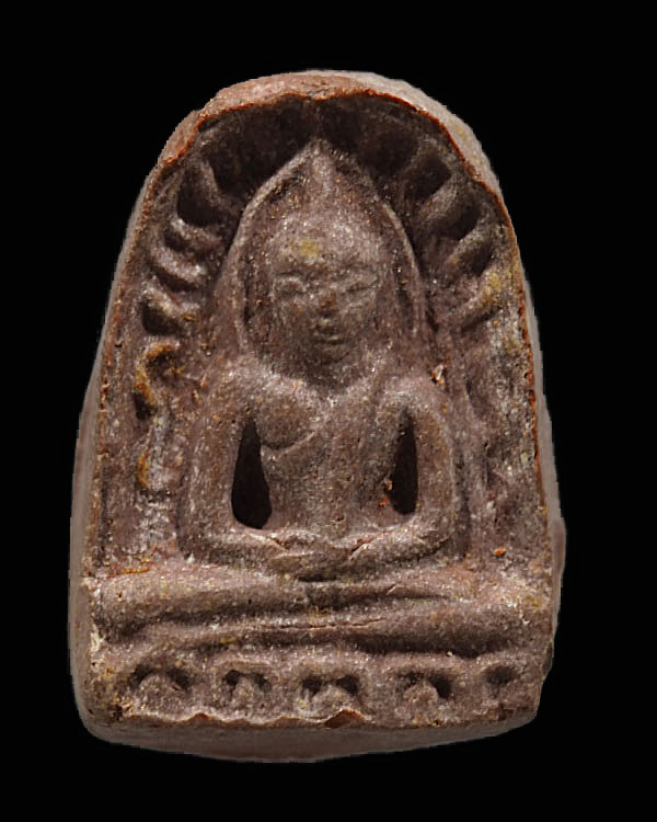 พระซุ้มกอเนื้อผงน้ำมันผสมว่านสบู่เลือด(หายาก) หลังยันต์ใบพัด หลวงปู่ธูป วัดแคนางเลิ้ง กรุงเทพฯ ปี 25 - 1