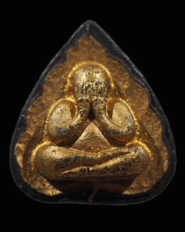 พระปิดตาพิมพ์ใบโพธิ์ พิมพ์ใหญ่  หลวงปุูฉิ่ง  วัดบางพระ  ปี2506   จ.ชลบุรี - 1