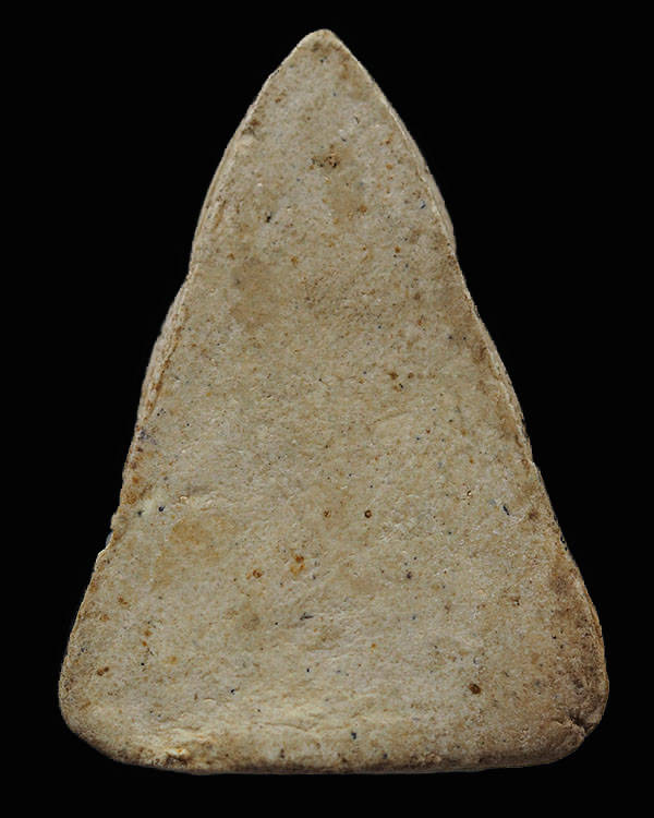 พระพิมพ์พระท่ากระดาน  เนื้อผงพุทธคุณ (เนื้อจัด) หลวงพ่อเที่ยง วัดม่วงชุม จ.กาญจนบุรี ยุคแรก สภาพสวย  - 2