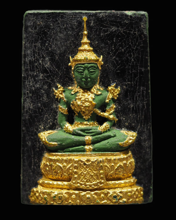 พระแก้วมรกต ลงรักปิดทอง(กรรมการ) วัดสนามนอก พ.ศ 2514 อ.บางกรวย จ.นนทบุรี สร้างในงานผูกพัทธสีมา นิยมพ - 1