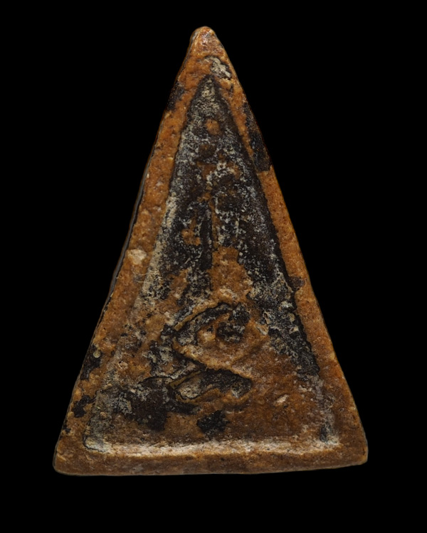 พระผงน้ำมันพิมพ์วัดสามปลื้ม หลังยันต์เทาะว์ เนื้อผง วัดบ่อวิน จ.ชลบุรี พระชุดนี้หลวงปู่ทิม ท่านได้มอ - 2