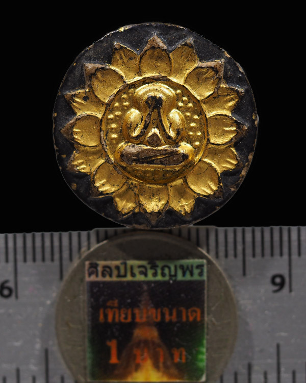  รายละเอียด **รหัส ศ.ร.๑๙๖๗๘ พระปิดตาจันทร์ลอย บัวบาน ท่านเจ้าคุณวิเชียร วัดเครือวัลย์ จ.ชลบุรี ยุคแ - 3