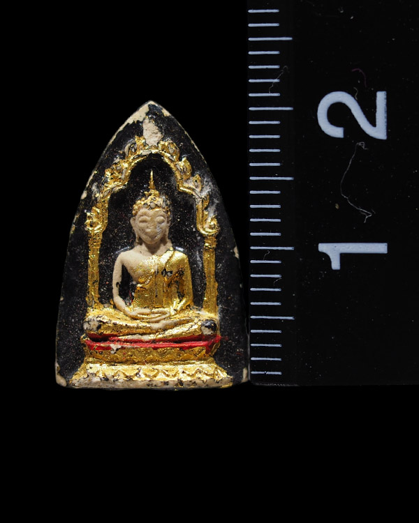 พระผงสรงน้ำ เจ้าคุณวิเชียร วัดเครือวัลย์ จ.ชลบุรี ปี 2519  ลงรักปิดทอง  ผสมผงเก่าหลวงพ่อแก้ว  พระเก่ - 3