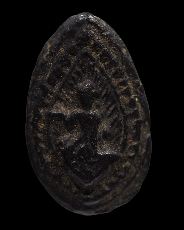 พระเนื้อดินพิมพ์นางกวัก  (พิมพ์หายาก) หลวงพ่อทาบ วัดกระบกขึ้นผึ้ง หลวงปู่ทิม วัดละหารไร่ ปลุกเสก - 4