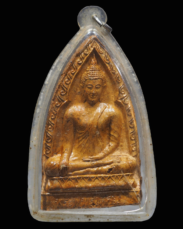 พระเนื้อดิน พิธีใหญ่ พิมพ์พระพุทธโคดม ปี ๒๕๐๕ แบบผิวเคลือบหายาก หลวงพ่อขอม วัดไผ่โรงวัว จ.สุพรรณบุร - 4