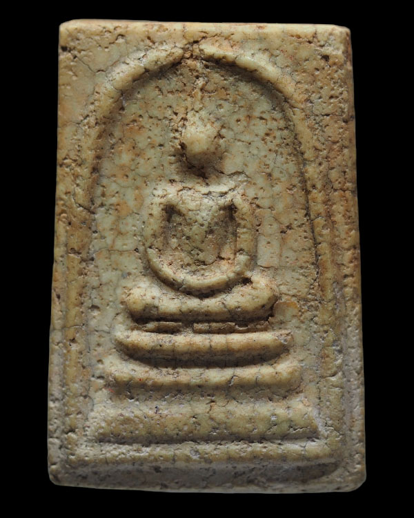 พระสมเด็จพิมพ์ฐาน 3 ชั้น เนื้อแตกลายงา พระสภาพผ่านการใช้มาพอสมควร เนื้อเก่าๆ ไม่ทราบที่ - 1