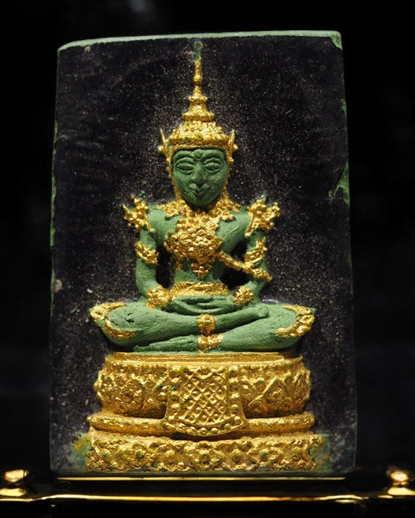 พระแก้วมรกต ลงรักปิดทอง(กรรมการ) วัดสนามนอก พ.ศ 2514 อ.บางกรวย จ.นนทบุรี สร้างในงานผูกพัทธสีมา นิยมพ - 1