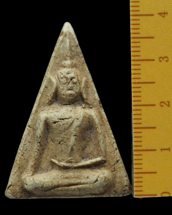 พระผงพิมพ์สมเด็จนางพญา เนื้อผงสมเด็จ พิมพ์ใหญ่หูบายศรี   เนื้อเก่า น่าจะสร้างปี 249กว่าๆ  พระเนื้อหา - 3