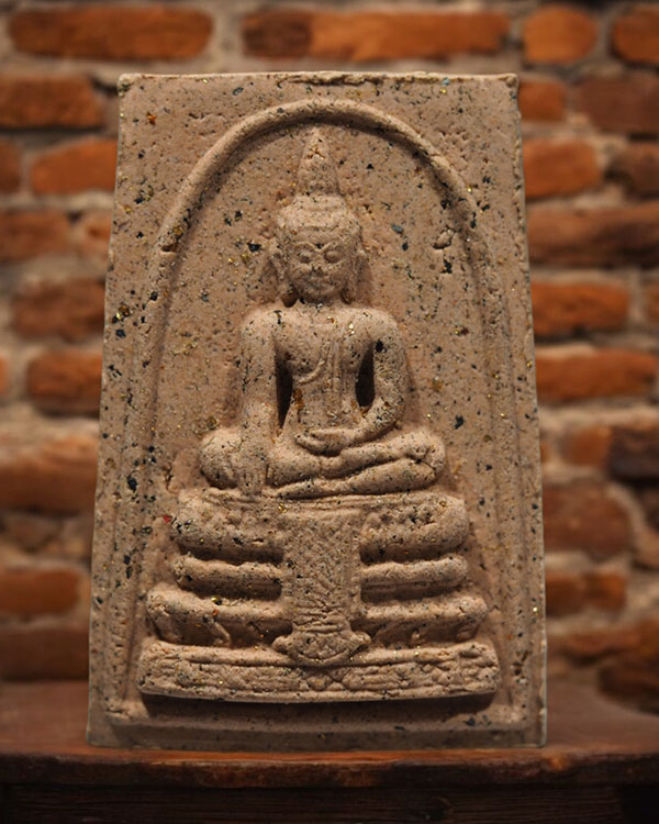 พระสมเด็จหลวงพ่อวัดไร่ขิง พิมพ์ใหญ่ (ผงทองพิเศษ) ปี 2532 จ.นครปฐม เนื้อกระเบื้อโบสถ์ มหาอุตม์ พิมพ์ใ - 1