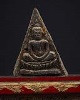 พระสมเด็จนางพญาฐานบัว หลังสิงห์ รุ่นแรก หลวงพ่อหอม วัดชากหมาก จ.ระยอง ปี 2512  หลวงพ่อหอม เป็นหนึ่งใ