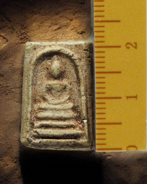 พระผงพิมพ์คะแนน วัดประสาทบุญญาวาส กรุงเทพฯ พิธีใหญ่ ปี ๒๕๐๖ มวลสารผสมผงวัดระฆัง และสมเด็จบางขุนพรหม  - 3