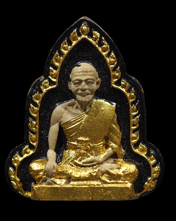 พระผงรูปเหมือนลงรักปิดทองพระอุปัชฌาย์ดิษฐ์ วัดบางสมัคร ท่านเจ้าคุณหลวงปู่พระมงคลสุทธิคุณ (หลวงปู่ฟู - 2