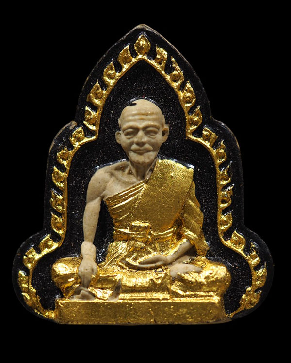 พระผงรูปเหมือนลงรักปิดทองพระอุปัชฌาย์ดิษฐ์ วัดบางสมัคร ท่านเจ้าคุณหลวงปู่พระมงคลสุทธิคุณ (หลวงปู่ฟู - 5
