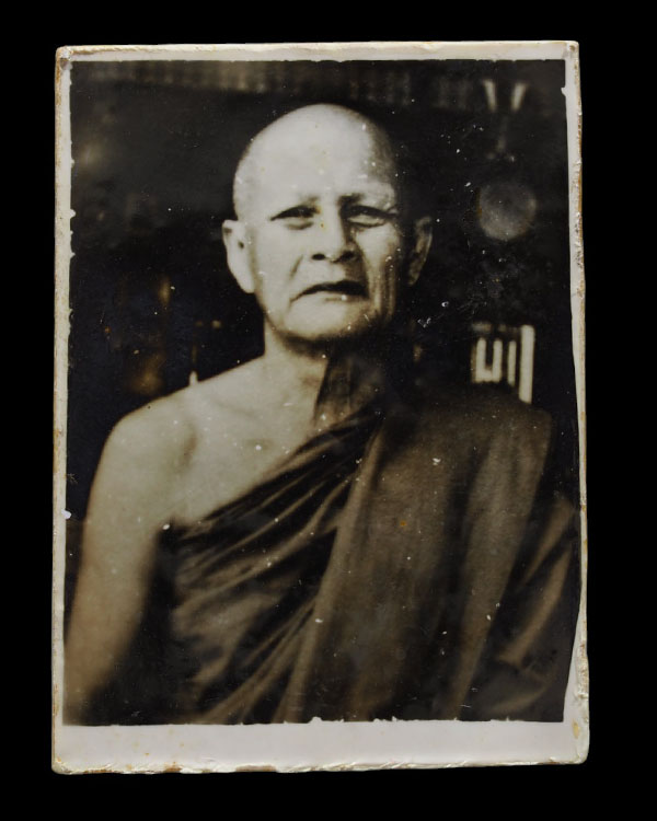 พระสมเด็จพิมพ์วัดเกศไชโย หลวงปู่โต๊ะ วัดสระเกศ จ.อ่างทอง ด้านหลังติดรูป เนื้อเก่าผิวเคลือบแล็คเกอร์เ - 3