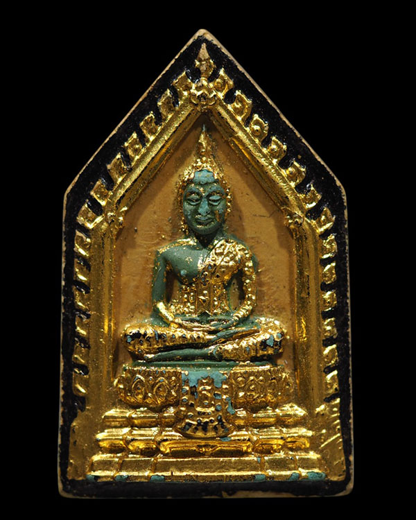 พระแก้วมรกรต ทรงเครื่องฤดูฝน ลงรักปิดทอง หลังยันต์ดวงประสูติพระพุทธเจ้า หลวงพ่อเริ่ม วัดบางพระ จ.ชลบ - 5