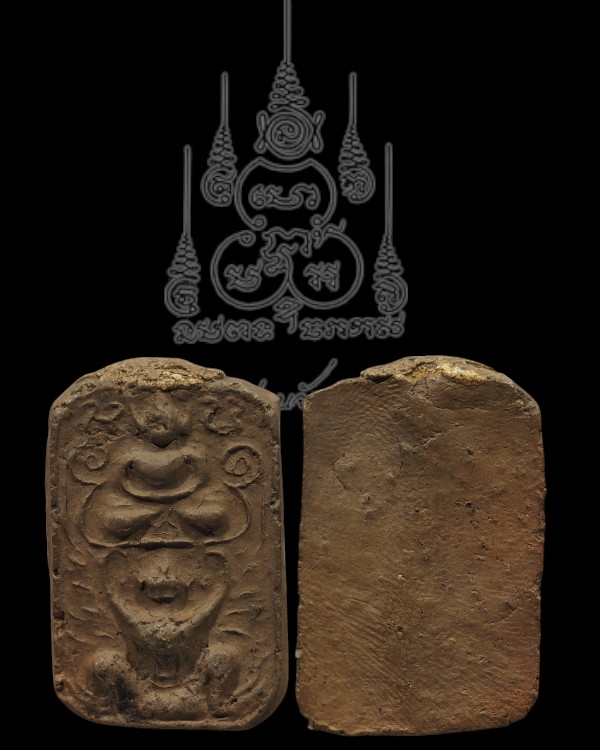 พระเนื้อดินสร้างล้อพิมพ์หลวงพ่อปาน พิมพ์ทรงครุฑ  พระเก่ามีอายุเกจิ  สายอยุธยาสร้าง  องค์พระจะยาวกว่า - 1