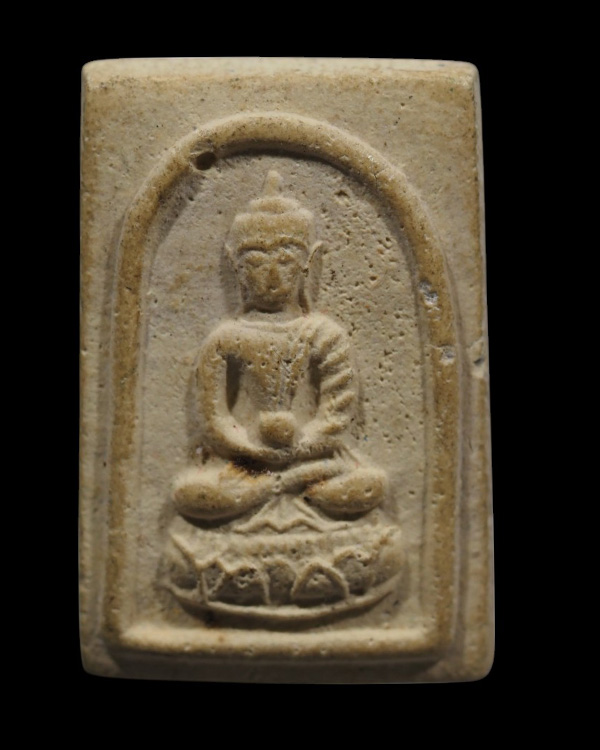 พระสมเด็จพิมพ์พระพุทธสมาธิ ฐานบัว ยุคแรก หลวงพ่อจวน วัดหนองสุ่ม จ.สิงห์บุรี  หลวงพ่อจวน ได้มุ่งศึกษา - 2