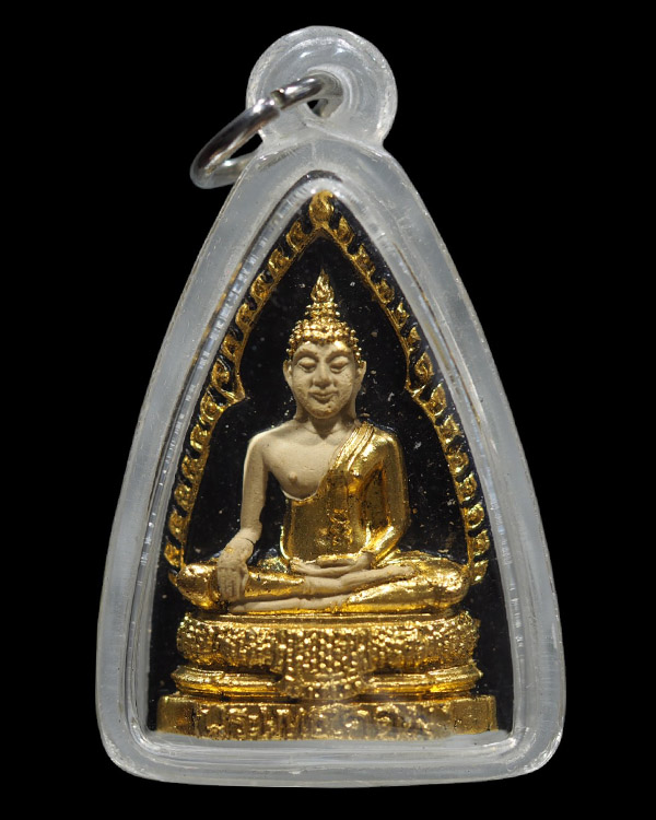 พระผงลงรักปิดทอง พระพุทธโคดม หลวงพ่อขอม วัดไผ่โรงวัว จ.สุพรรณบุรี พิมพ์หายากครับ น่าจะสร้างราวยุคปี - 2