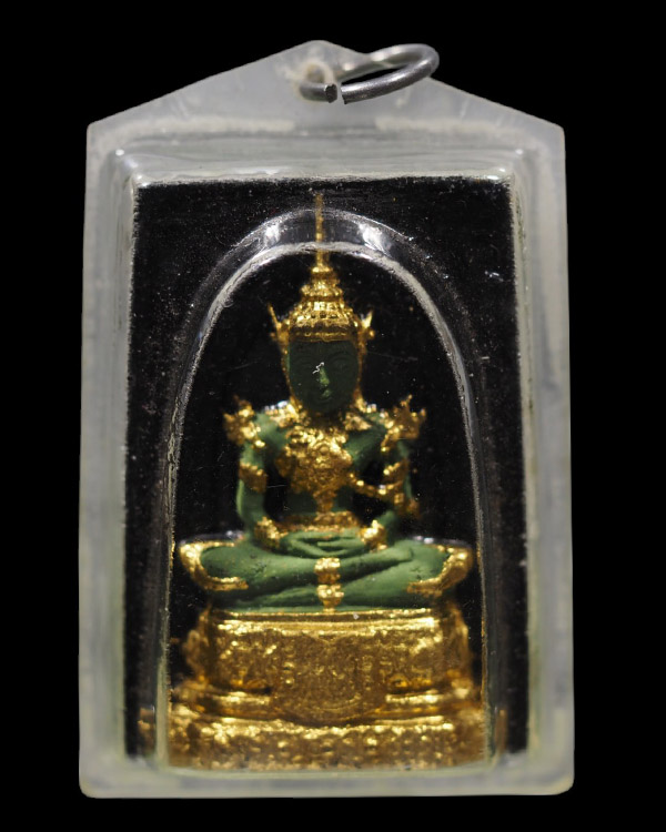 พระแก้วมรกต ลงรักปิดทอง(กรรมการ) วัดสนามนอก พ.ศ 2514 อ.บางกรวย จ.นนทบุรี สร้างในงานผูกพัทธสีมา เนื้อ - 5