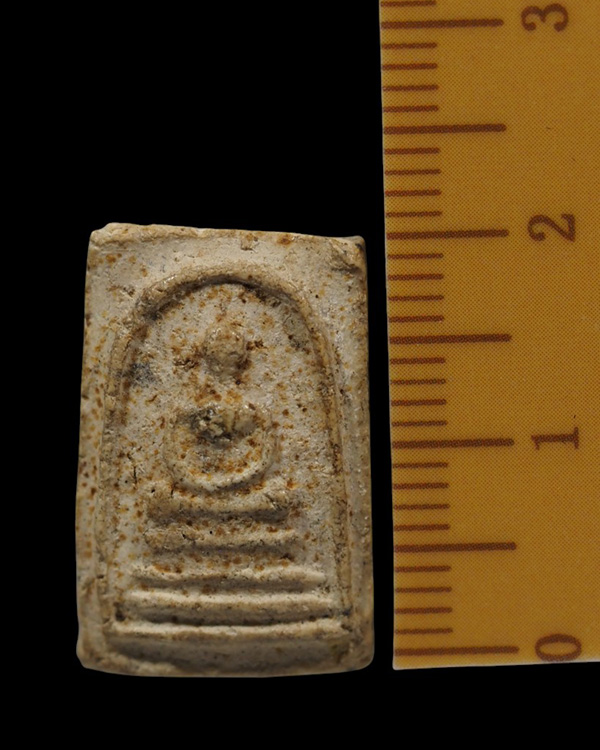 สมเด็จพิมพ์คะแนน หลังตราโล่ตำรวจ ปี ๒๕๐๙ วัดอรุณราชวราราม หลวงพ่อเงิน หลวงปู่นาค หลวงพ่อเต๋   “ สมเด - 4