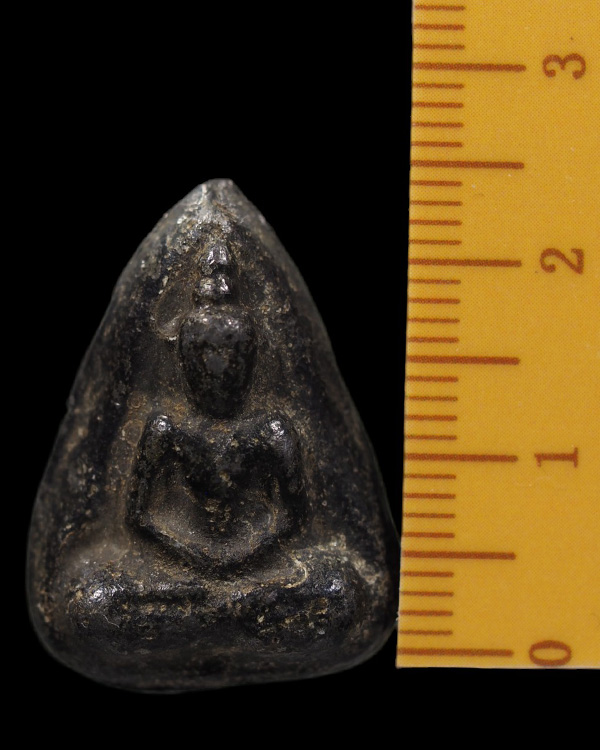 พระกลีบบัวหลังพระปิดตา หลวงปู่บุญ วัดกลางบางแก้ว จ.นครปฐม เนื้อตะกั่ว(ขี้นกเขาเปล้า) หายาก - 4