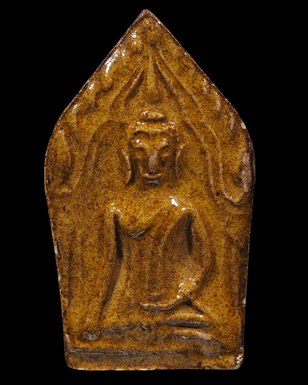 พระขุนแผนเคลือบพิมพ์ทรงพลใหญ่ หลังแปะแผ่นตะกรุดทองแดง จารย์ยันต์ พระสวย น่าจะเกจิสายอยุธยาจัดสร้าง - 2