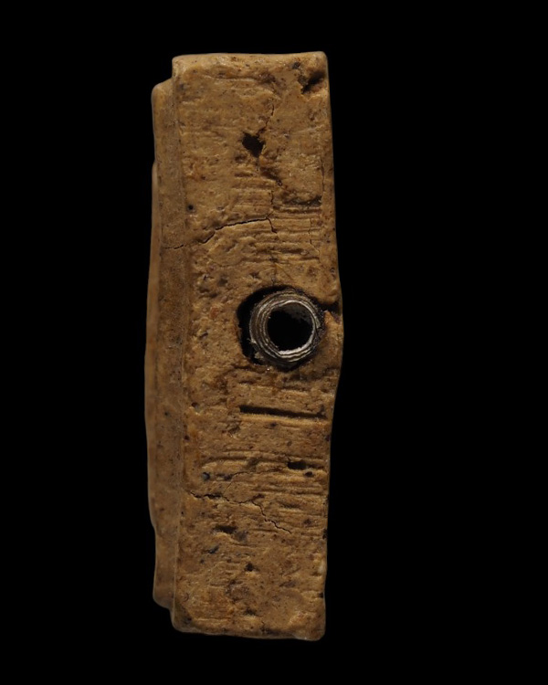 พระสมเด็จพิมพ์พระประธาน หลังยันต์ใบพัด หลวงปู่ธูป วัดแคนางเลิ้ง กรุงเทพฯ  ยุคต้นสอดตะกรุดเงิน  1 ดอก - 5