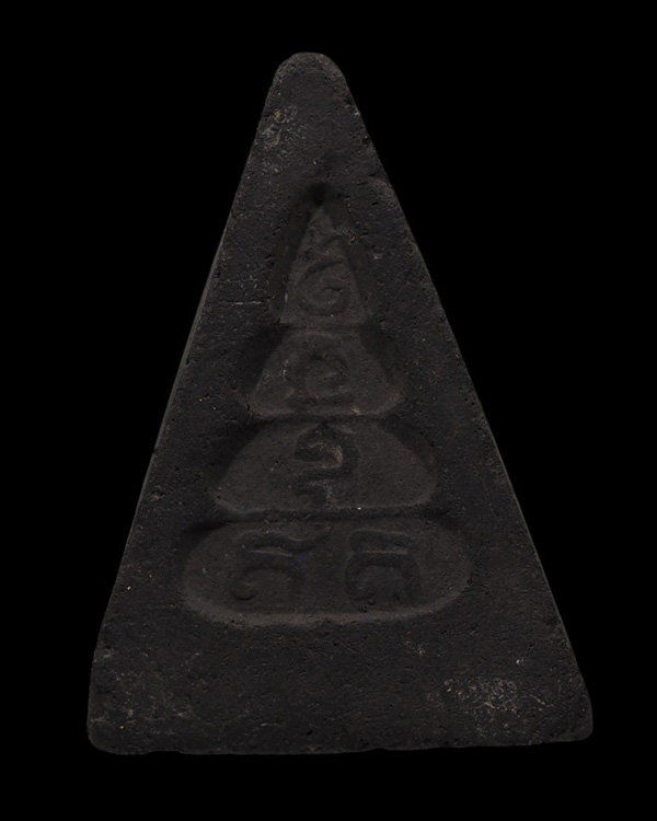 พระผงพิมพ์สมเด็จนางพญา หลวงพ่อกล้าย วัดหงส์รัตนาราม บางกอกใหญ่ ธนบุรี (กรุงเทพฯ) ยุคปี ๒๔๘๕ เนื้อนี้ - 3