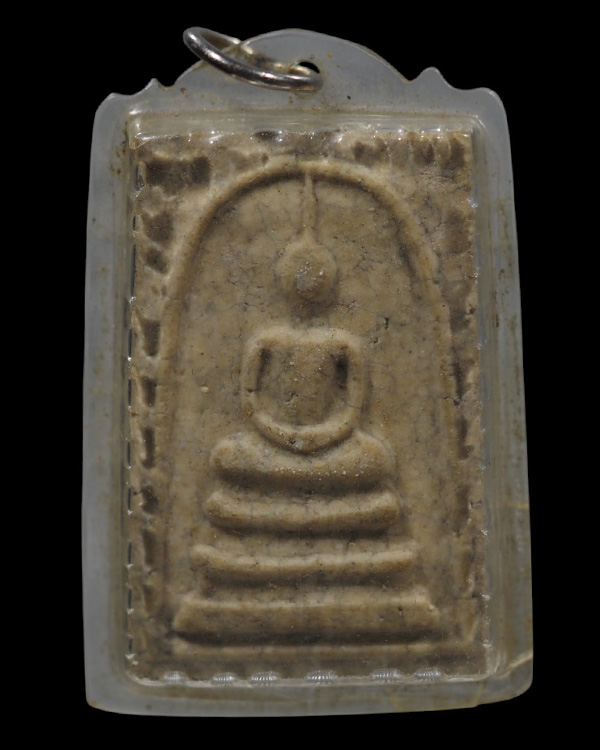 พระสมเด็จพิมพ์ฐาน 3 ชั้น เนื้อผงเก่า แตกลายงา เลี่ยมเก่าโบราณ ไม่ทราบที่  แต่เท่าที่ดูน่าจะเป็นพระสม - 2