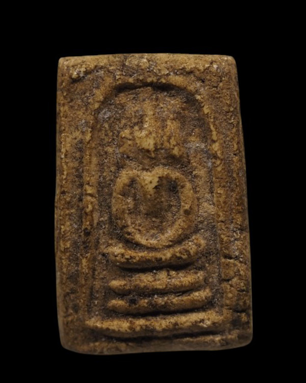 สมเด็จพิมพ์คะแนน หลังตราโล่ตำรวจ ปี ๒๕๐๙ วัดอรุณราชวราราม หลวงพ่อเงิน หลวงปู่นาค หลวงพ่อเต๋   “ สมเด - 2