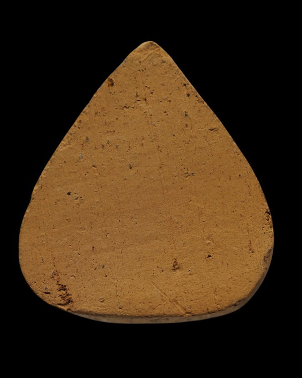 พระเนื้อดินพิมพ์กลีบบัว รูปเหมือน หลวงปู่โต๊ะ วัดกำแพง จ.สิงห์บุรี โรยกากเพชร สร้างรุ่นโบสถ (สร้างน้ - 3