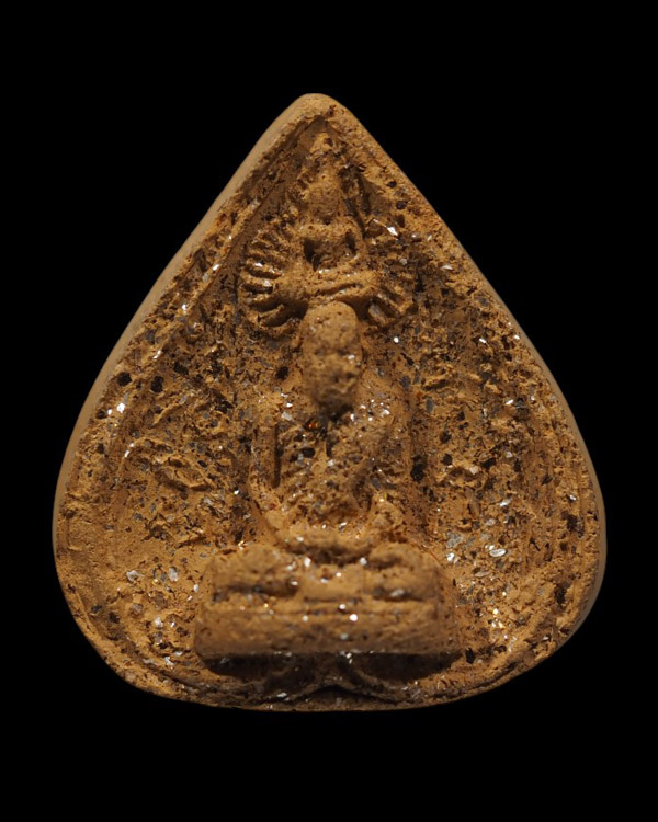 พระเนื้อดินพิมพ์กลีบบัว รูปเหมือน หลวงปู่โต๊ะ วัดกำแพง จ.สิงห์บุรี โรยกากเพชร สร้างรุ่นโบสถ (สร้างน้ - 5