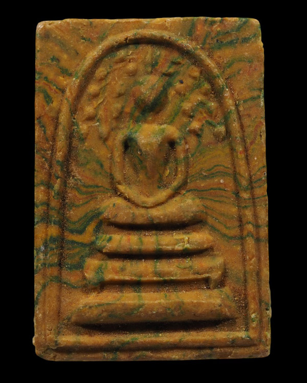 พระสมเด็จเนื้อสายรุ้ง พิมพ์ปรกโพธิ์ (หายาก)หลังยันต์น้ำเต้า เจ้าคุณนรฯ ออกวัดศีลขันธารา จ.อ่างทอง ปี - 2