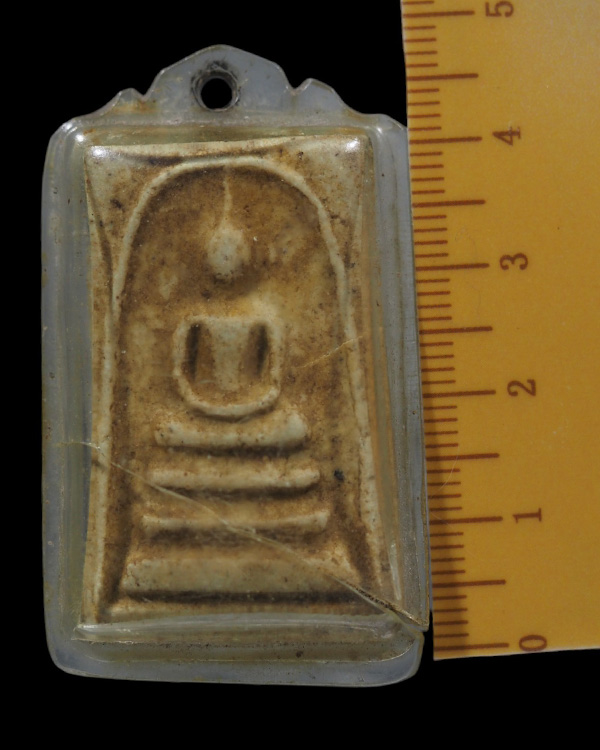 พระสมเด็จพิมพ์ฐาน 3 ชั้น เนื้อผงเก่าสภาพใช้  เจ้าของเดิมเลี่ยมใช้จนกรอบร้าว  ไม่ทราบที่ - 4