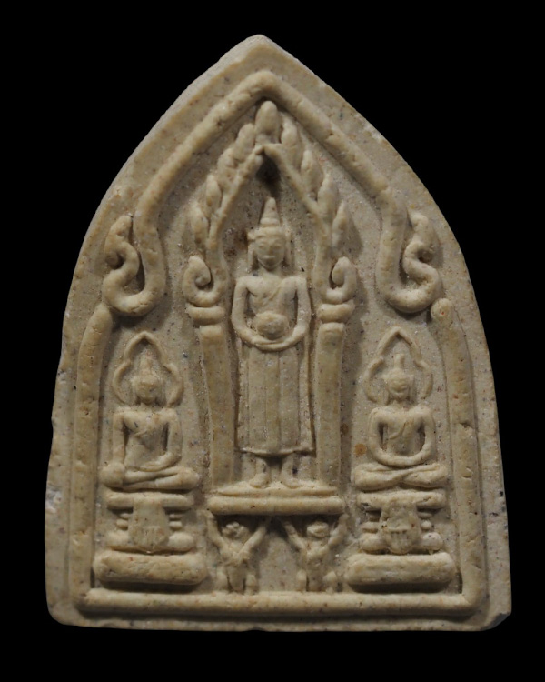 พระสามเนื้อผงหลังยันต์เต่าเรือน หลวงปู่หลิว วัดไร่แตงทอง จ.นครปฐม หลวงปู่หลิว ปณฺณโก มีนามเดิมว่า หล - 2