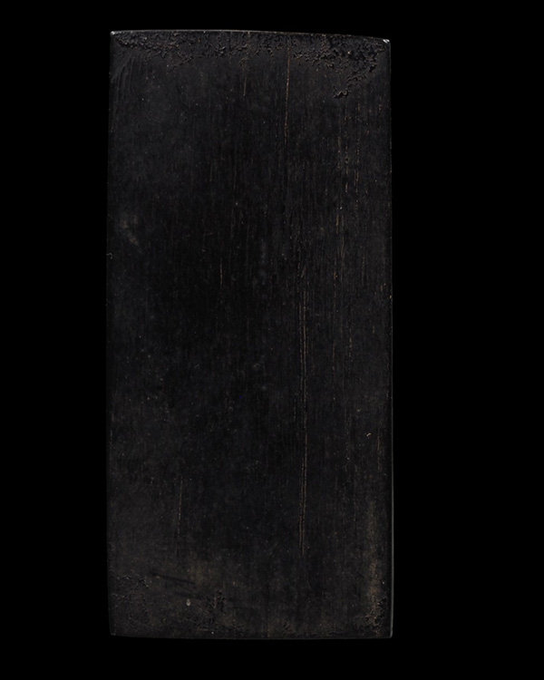 พระพิมพ์ลีลาแกะเนื้อไม้งิ้วดำแกะ พิมพ์ใหญ่ เด่นด้านโชคลาภ เก่าจัดมีอายุ ไม่ทราบที่ - 3