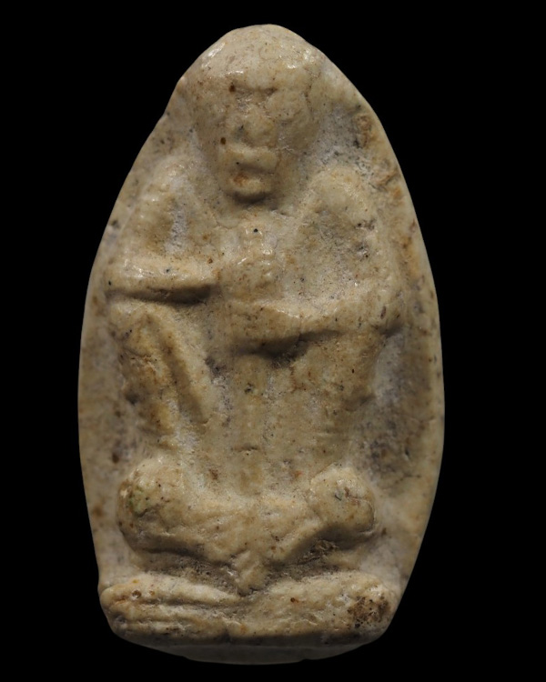 เครื่องรางโบราณ ลิงจับหลัก เนื้อผงโบราณ พิมพ์ใหญ่  เก่าสวย เนื้อจัด ไม่ทราบที่  หนุมานจับหลัก หรือ ล - 5