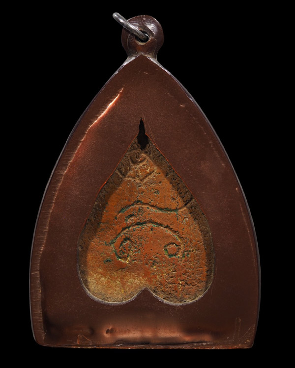 พระพิมพ์พระสาม(ตรีกาย) พิมพ์หายาก  หลวงปู่โต๊ะ วัดกำแพง จ.สิงห์บุรี เนื้อดินหลังจารลายมือหลวงปู่โต๊ะ - 3