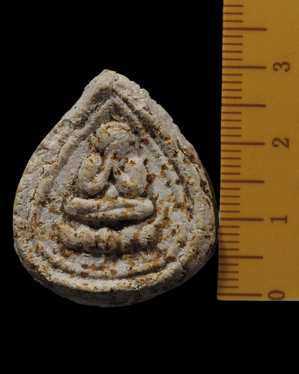 พระปิดตามีลาภ ยุคต้น หลวงพ่อแช่ม วัดดอนยายหอม จ.นครปฐม ปี 2514  พระปิดตามีลาภ ซึ่งเป็นพระปิดตายุคแรก - 4