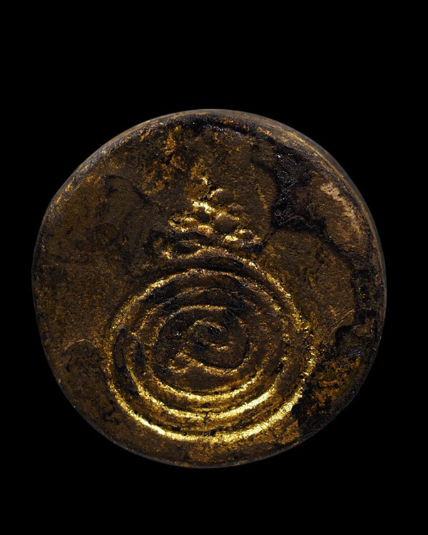 พระปิดตาจันทร์ลอย บัวบาน ท่านเจ้าคุณวิเชียร วัดเครือวัลย์ จ.ชลบุรี หลังยันต์นะมหานิยม พระของท่านมีส่ - 3