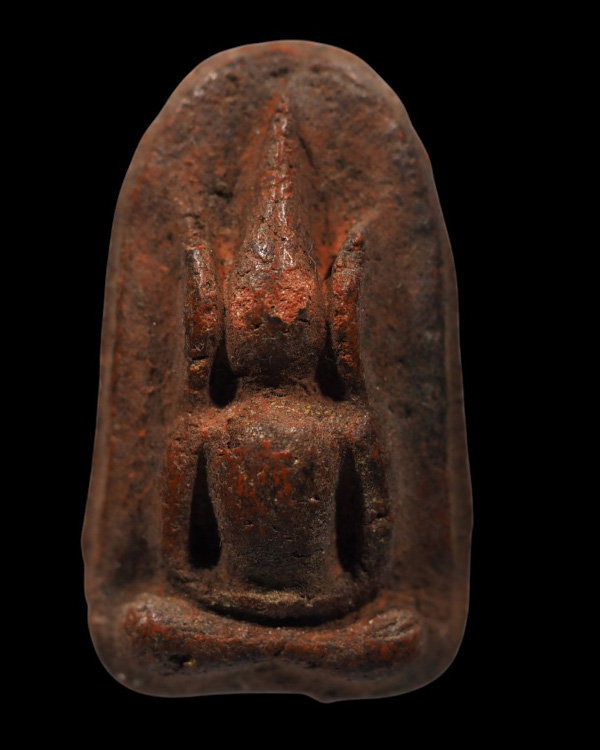 พระผงเดี่ยวแดง ยุคต้น หลวงพ่อพรหม วัดขนอนเหนือ จ.อยุธยา เป็นพระผงชุดปี 1 กว่า สร้างพร้อม ชุดนั่งไหมห - 2