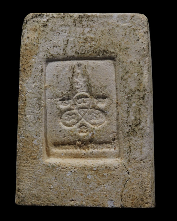 พระสมเด็จพิมพ์พระประธาน พิมพ์ใหญ่(นิยม) กรุวัดนครชื่นชุ่ม ปี ๒๕๐๙ ผสมผงเก่ากรุบางขุนพรหม หลวงพ่อเงิน - 3