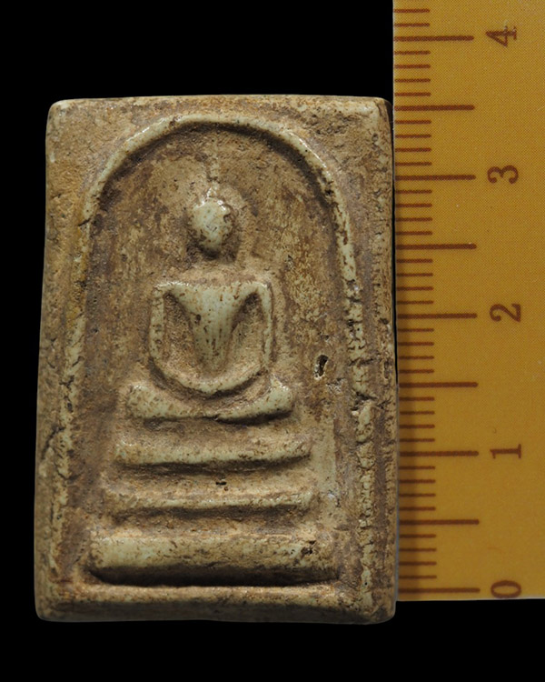 พระสมเด็จพิมพ์ฐาน 3 ชั้นเนื้อผง เก่าเนื้อจัด  น่าจะเป็นพระเกจิสายวัดระฆังยุคเก่าๆสร้าง  ไม่แน่ใจว่าเ - 4