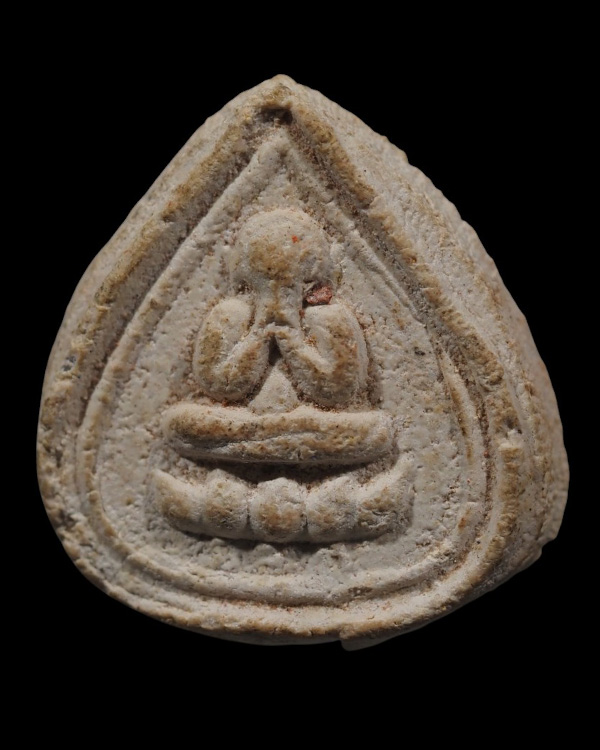 พระปิดตามีลาภ ยุคต้น หลวงพ่อแช่ม วัดดอนยายหอม จ.นครปฐม ปี 2514 พระปิดตามีลาภ ซึ่งเป็นพระปิดตายุคแรก - 2