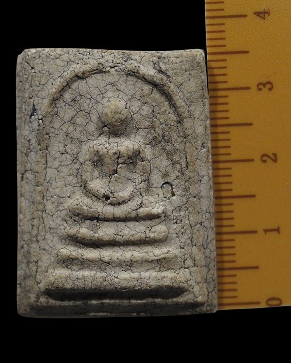 พระสมเด็จเนื้อผง ค่ายอดิศร จังหวัดสระบุรี เนื้อผงหลังกดโค๊ด จัดสร้างเมื่อวันที่ 16 มกราคม พ.ศ.2514 โ - 4