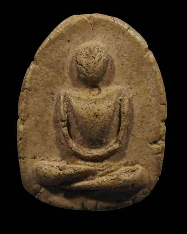 พระสมเด็จพิมพ์ขอบกระดง  หลังเบี้ย พระเก่าเนื้อจัด แบบผสมผงเก่า  น่าจะเป็นเกจิสมัยเก่า  สร้างไว้ครับ  - 5